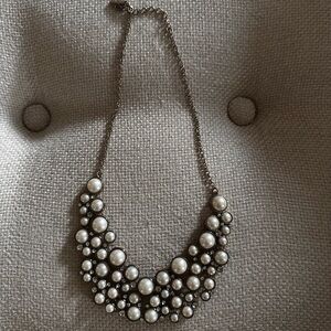 Elegant Pearl Cluster Necklace